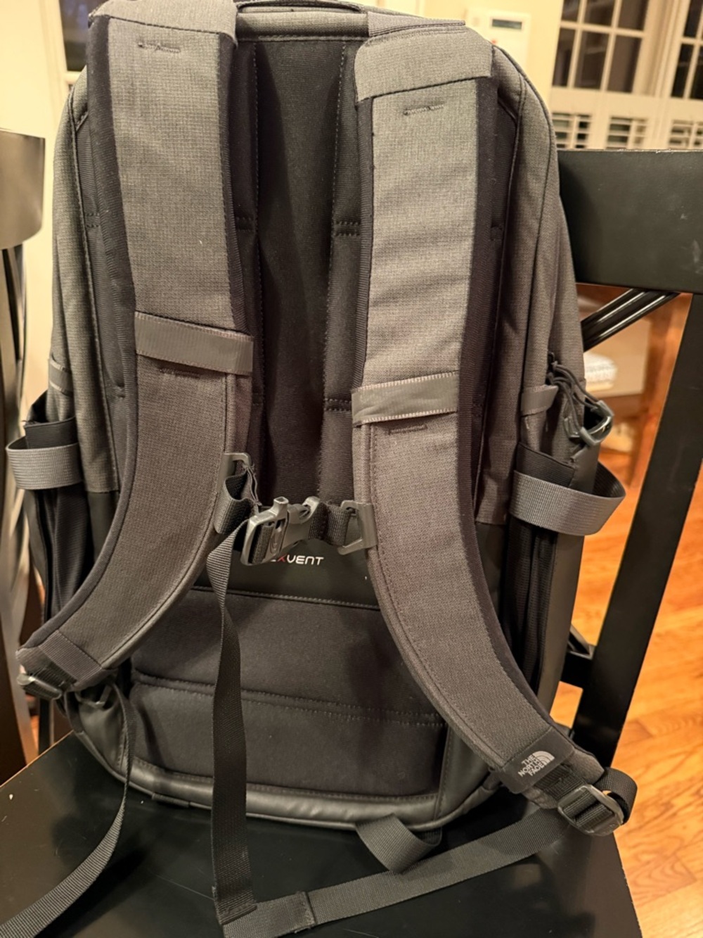 The North Face Men's Recon Backpack - Picture 2 of 8